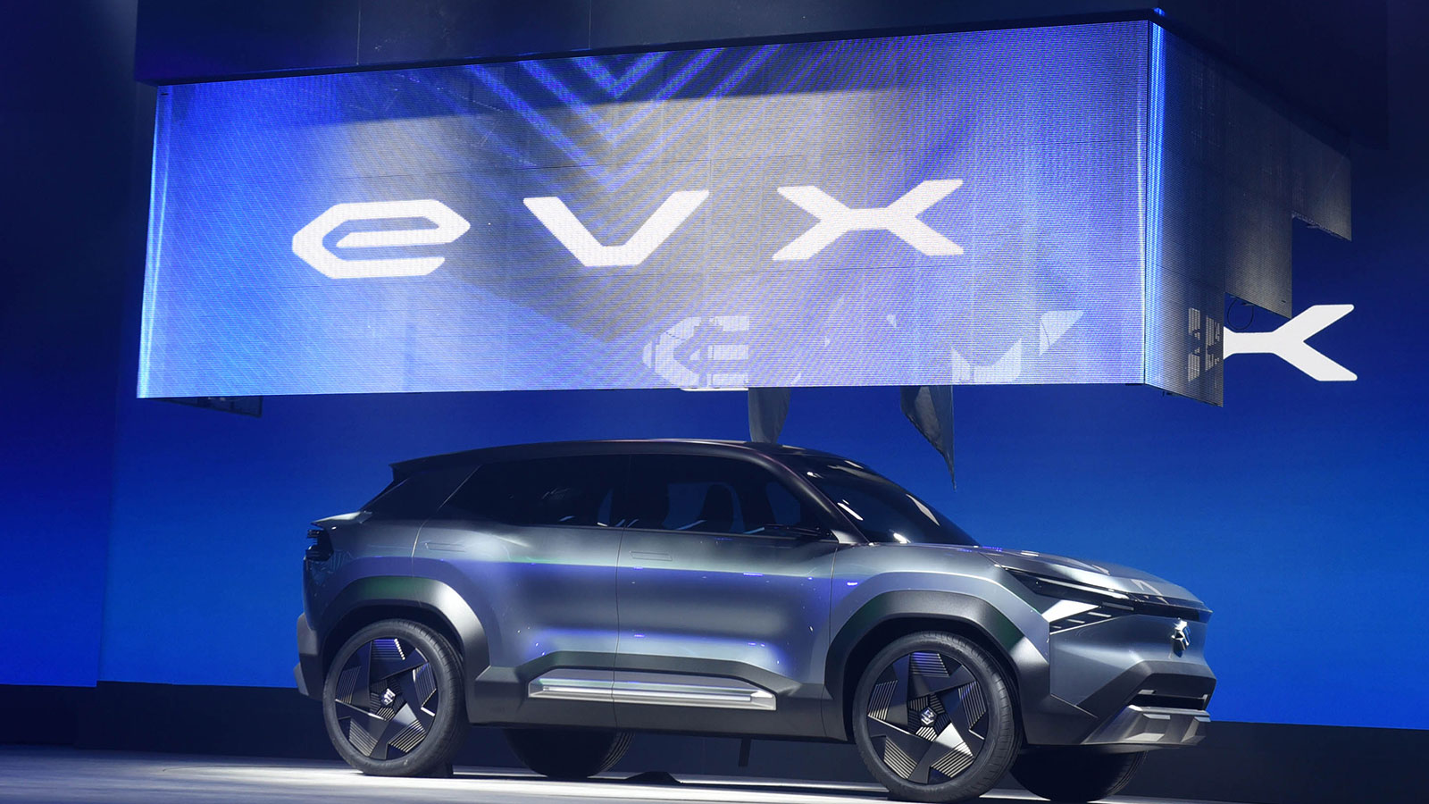 Το πρώτο ηλεκτρικό Suzuki είναι το eVX Concept